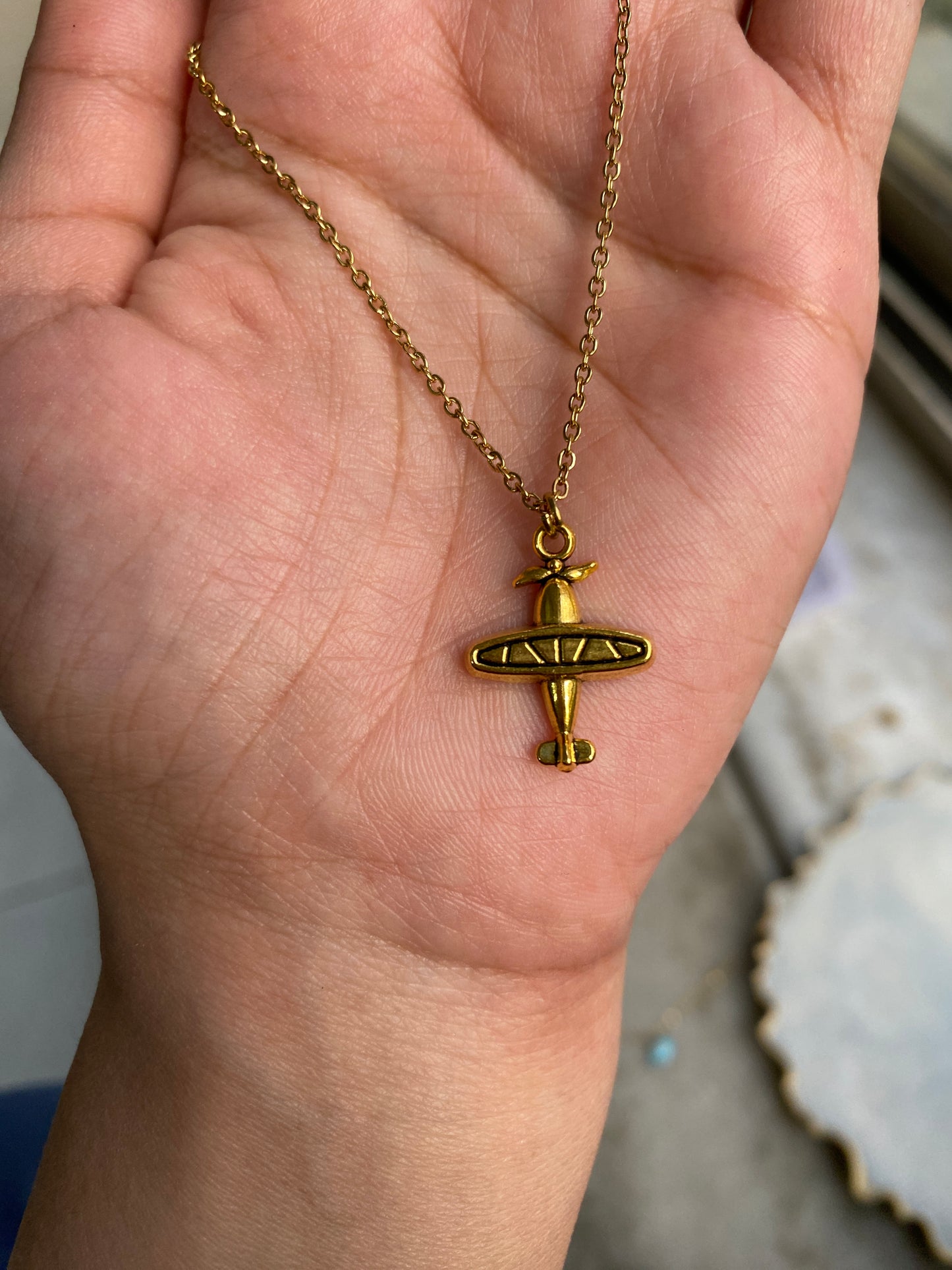 AEROPLANE NECKLACE