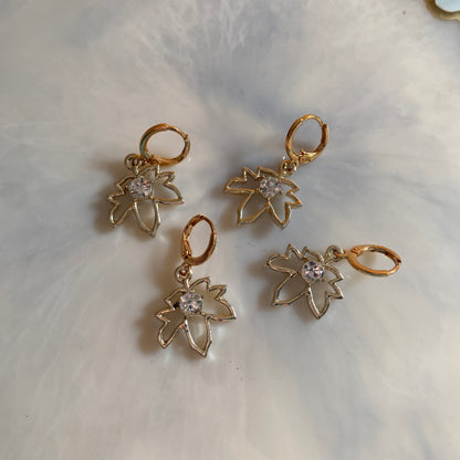 MAPLE LEAF EARRINGS