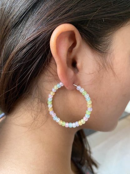 WATER SHINE PASTEL PEARLS HOOP EARRINGS