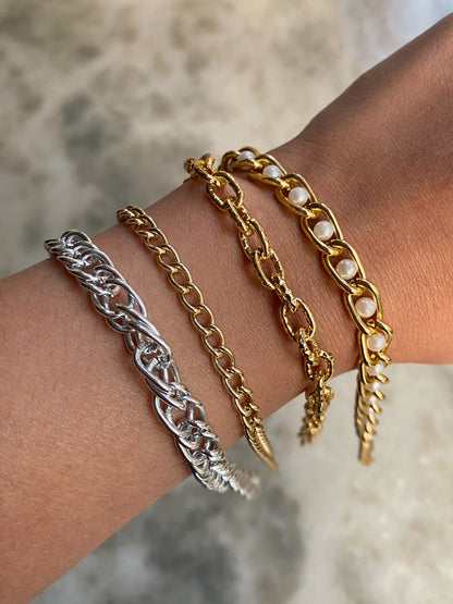 ELEGANT CHAIN BRACELET