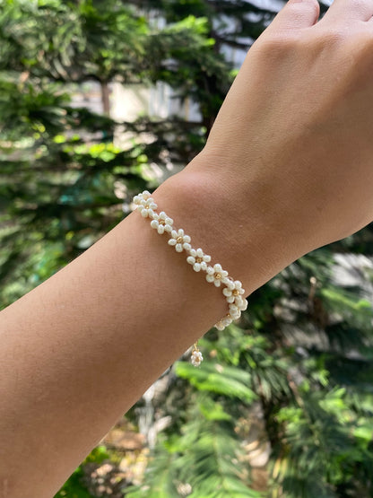 DAISY DAISY FLOWER BRACELET