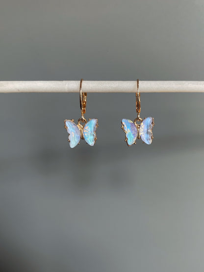 HOLOGRAPHIC SHINE BUTTERFLY EARRING