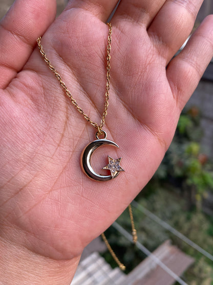 CRESCENT MOON WITH A LITTLE STAR - NECKLACE