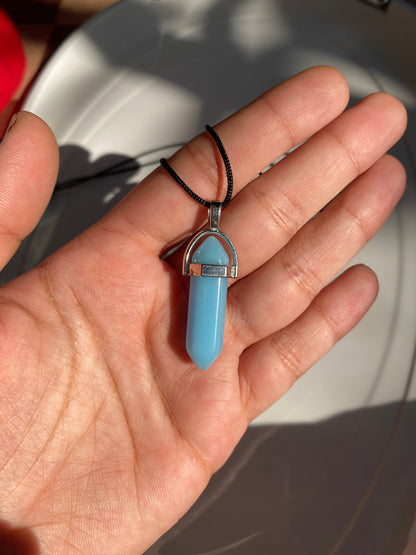 UNISEX PENCIL CRYSTAL PENDENT WITH THREAD NECKLACE