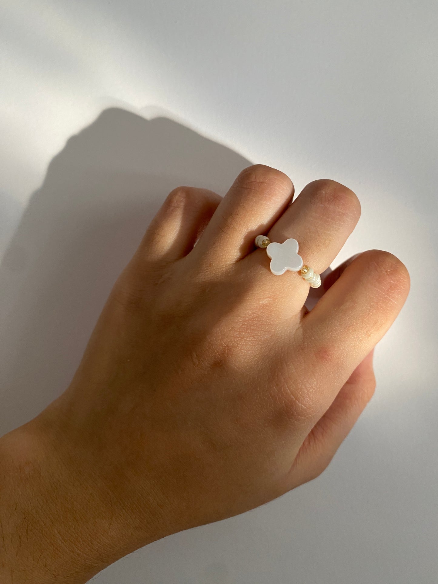 CLOVER RING