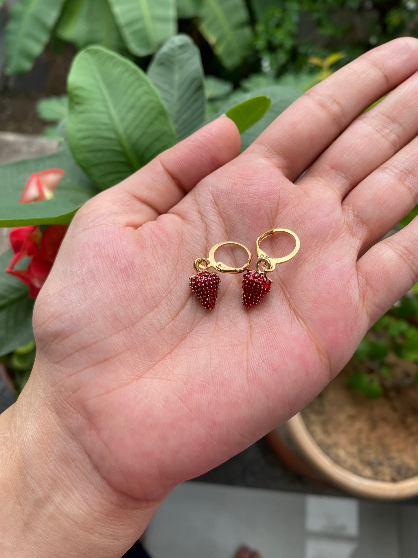 STRAWBERRY EARRINGS