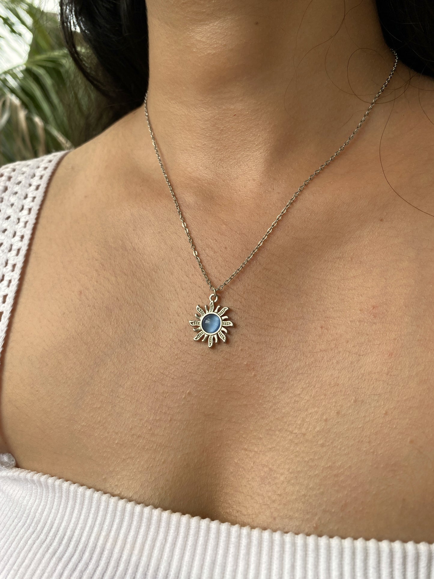 SUN NECKLACE