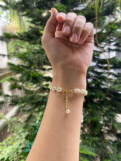 DAISY DAISY FLOWER BRACELET
