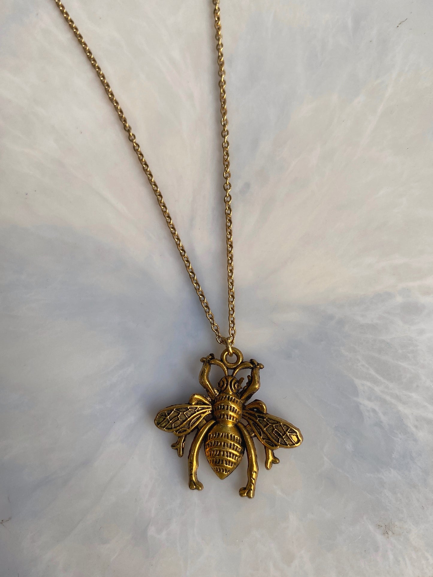 GOLDEN BEE CHAIN NECKLACE