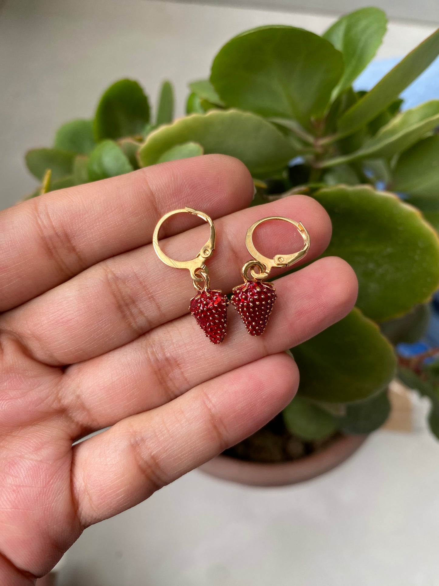 STRAWBERRY EARRINGS