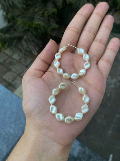 FLAT PEARLS OFF WHITE HOOP EARRINGS