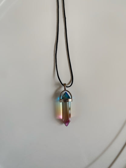 UNISEX PENCIL CRYSTAL PENDENT WITH THREAD NECKLACE