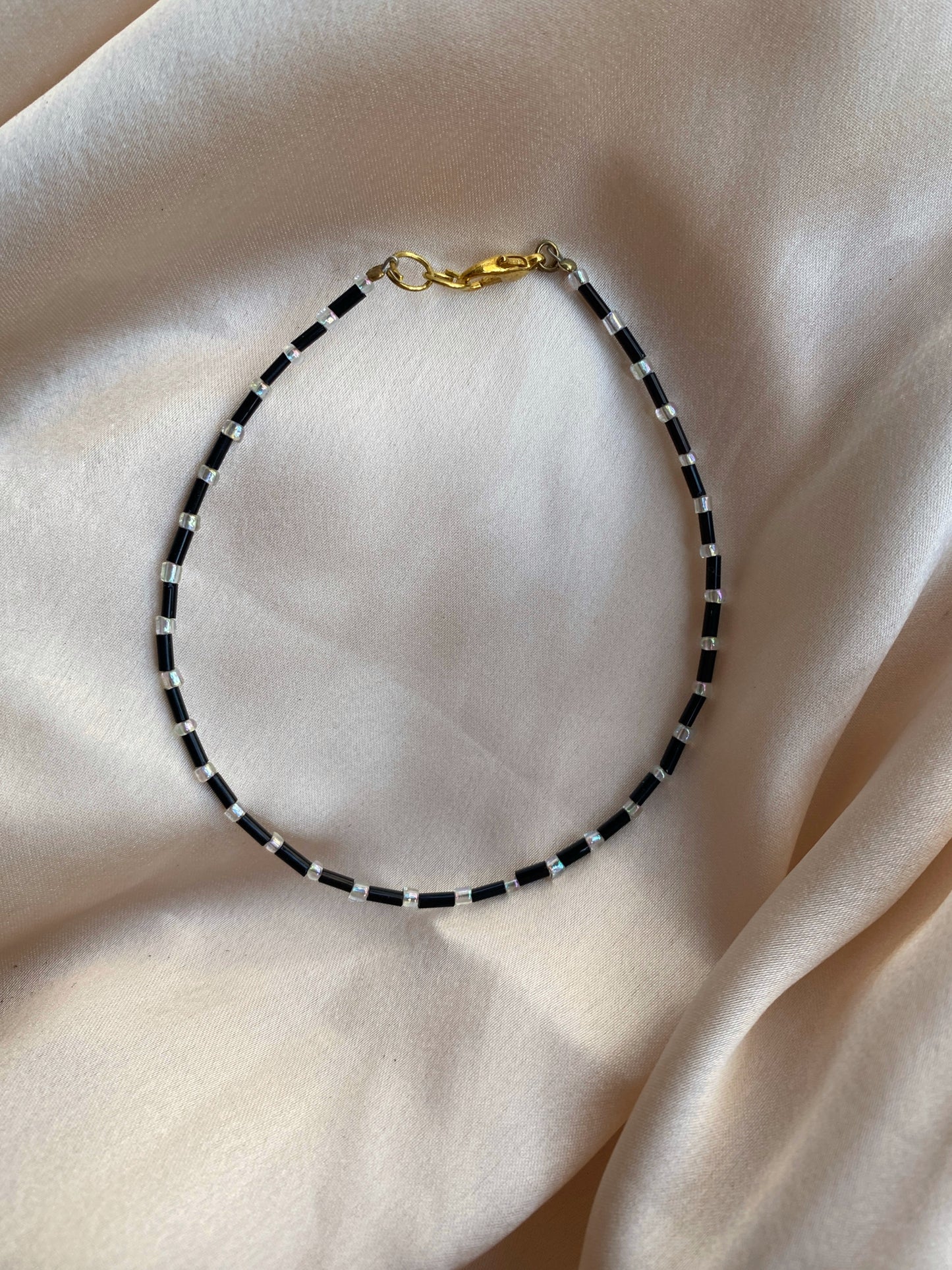 FLAT BEADED ANKLET