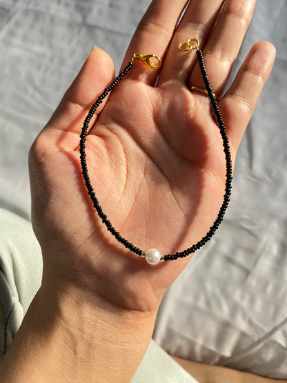 MINIMAL BEADED PEARL ANKLET