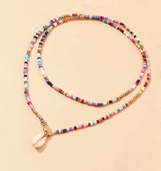 MULTI COLORED DOUBLE LAYERED NECKLACE WITH SHELL