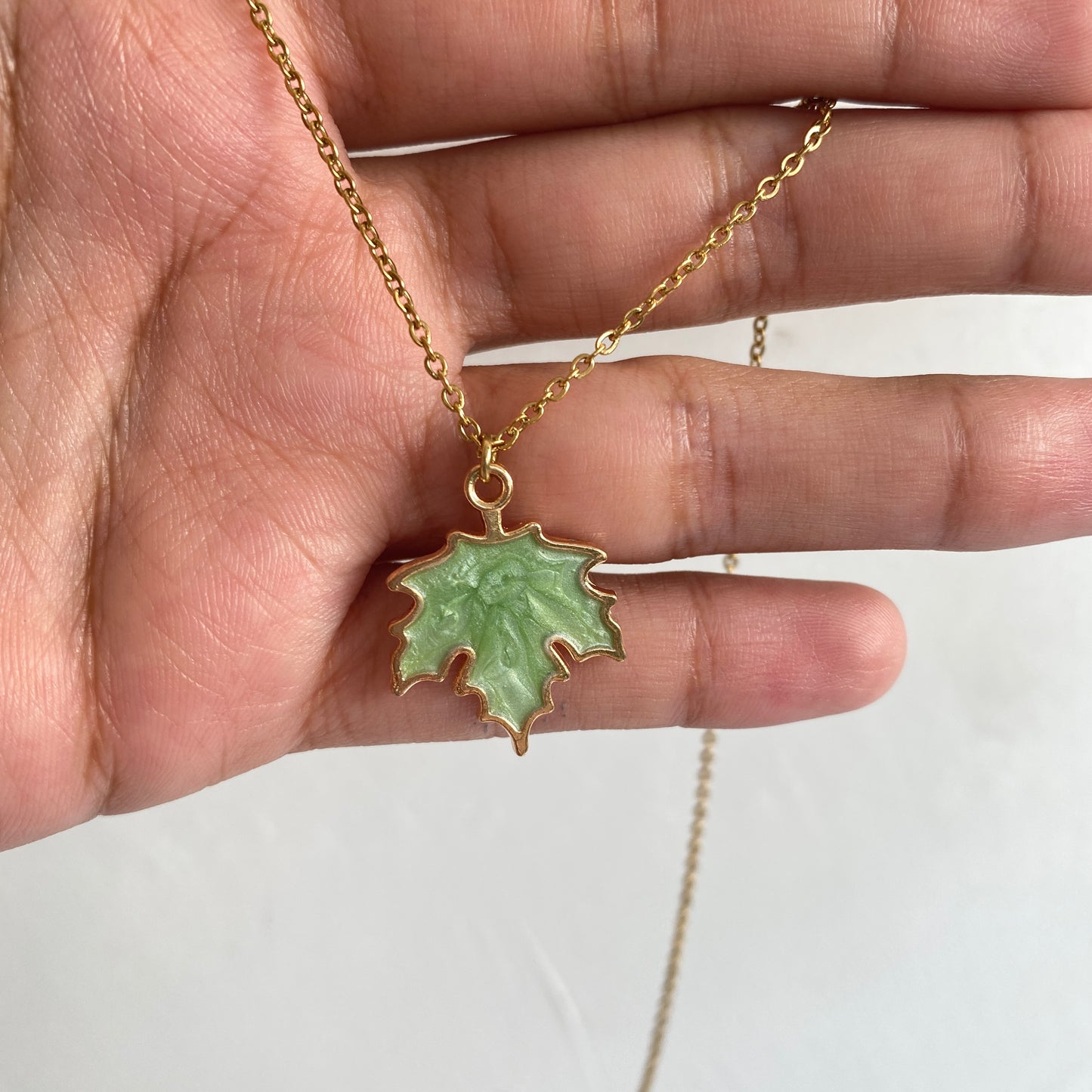 MAPLE LEAF NECKLACE