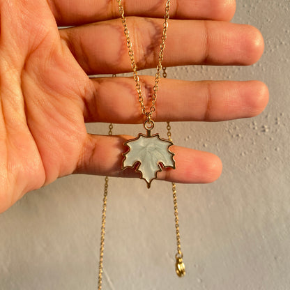 MAPLE LEAF NECKLACE