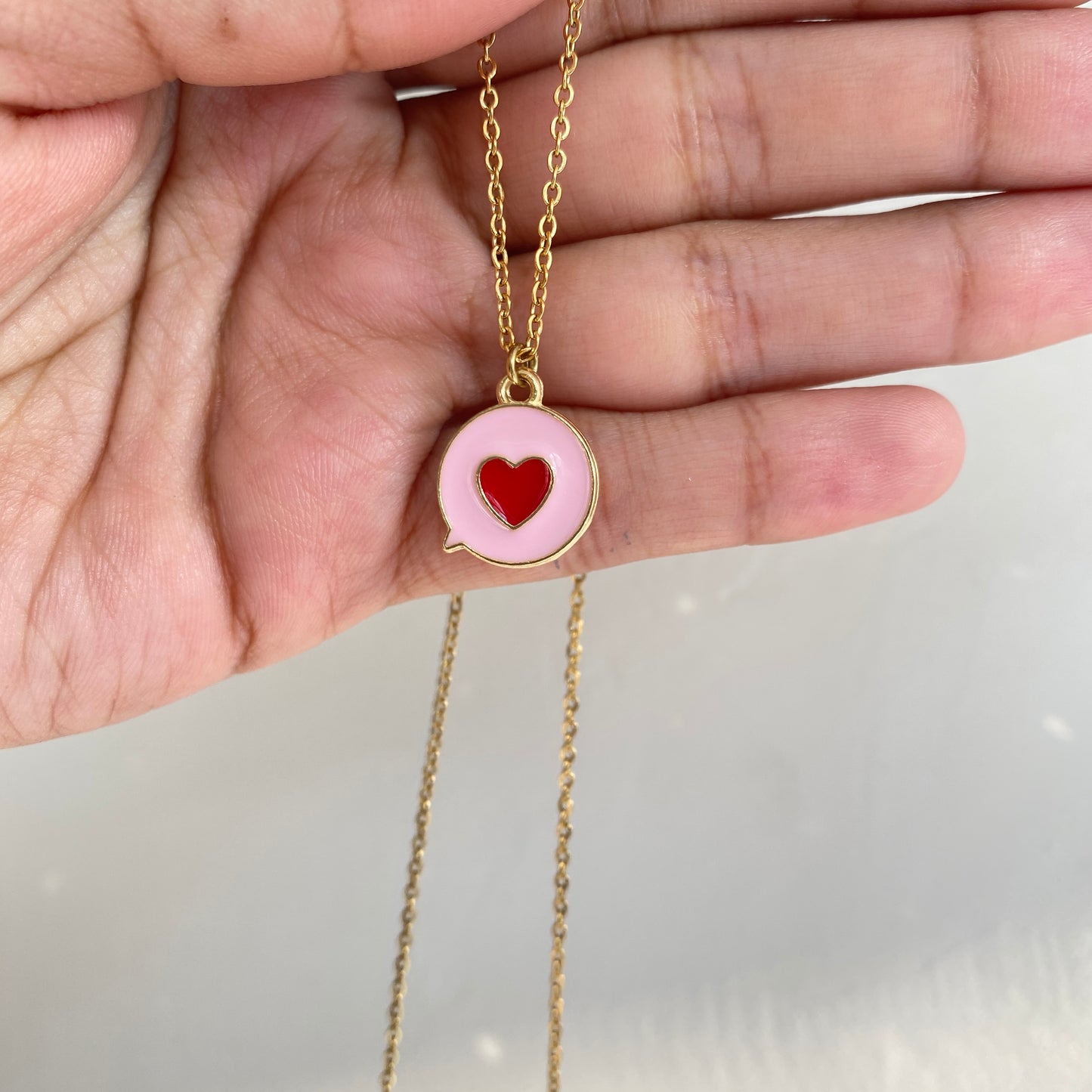 HEART CHAT NECKLACE