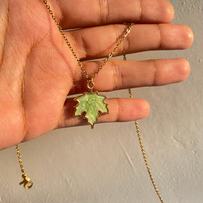 MAPLE LEAF NECKLACE