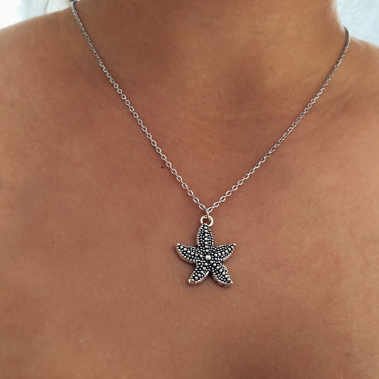 STARFISH SILVER NECKLACE