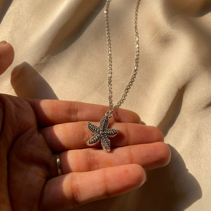 STARFISH SILVER NECKLACE