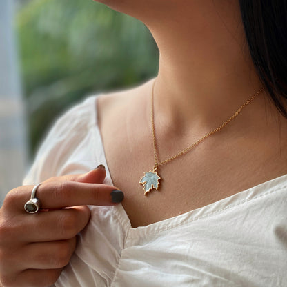 MAPLE LEAF NECKLACE