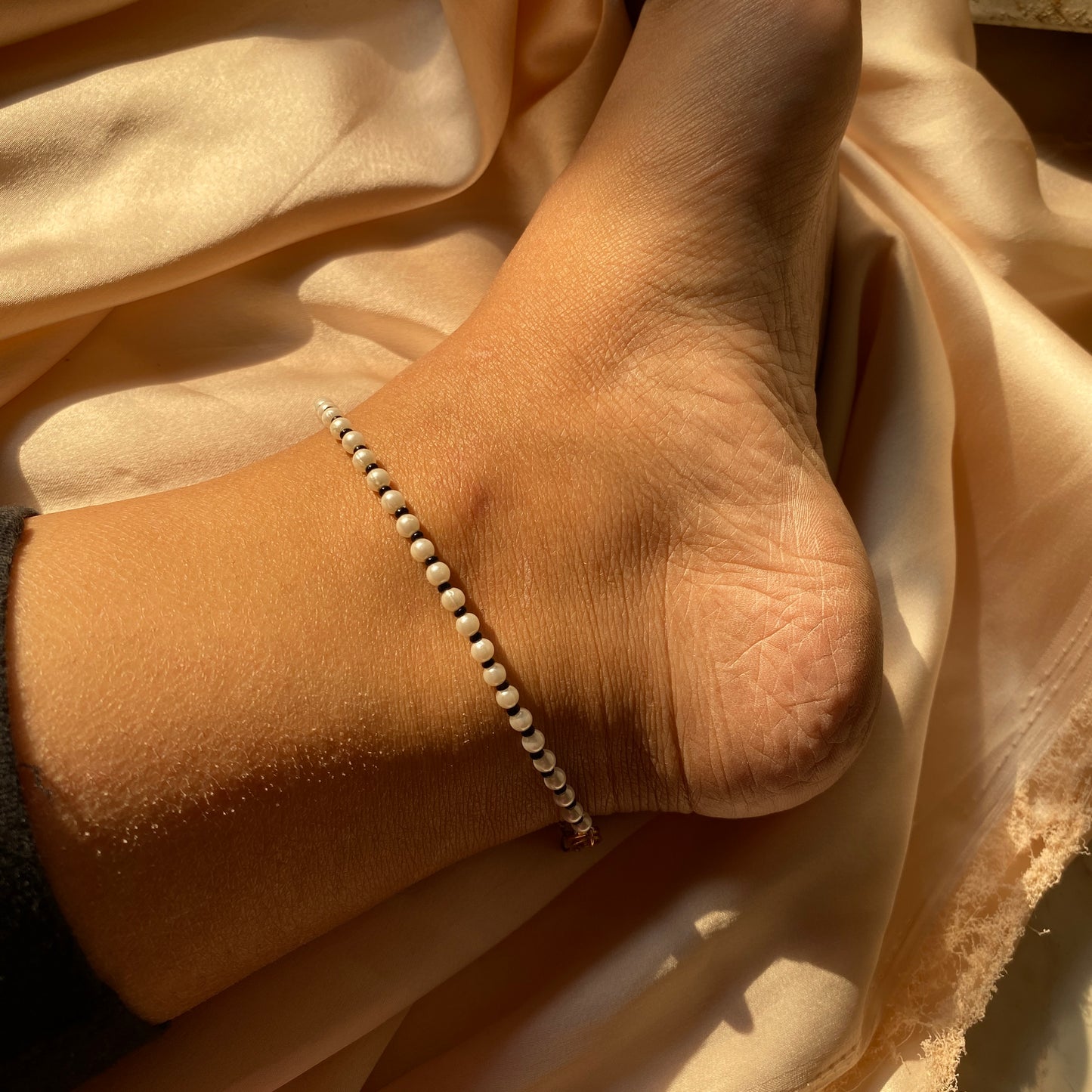 PEARL BEADED ANKLET