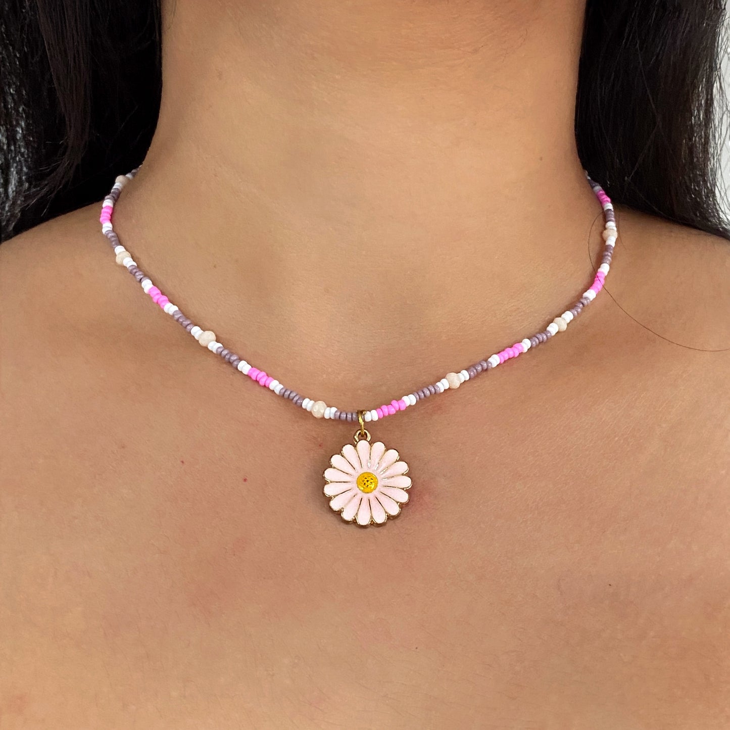 PINK DAISY NECKLACE